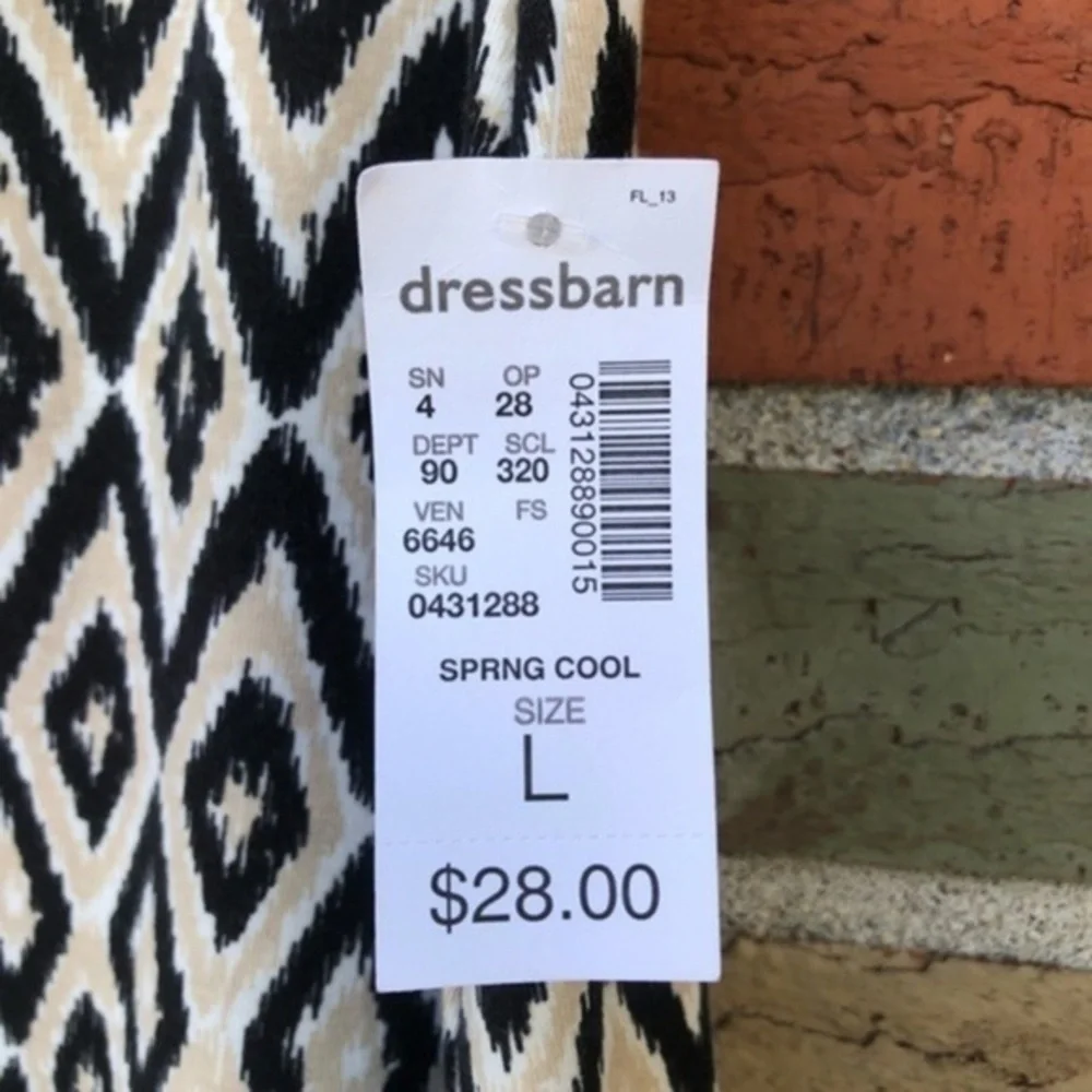 Dressbarn NWT Spring Cool Print White Black Tan Circle Skater Skirt